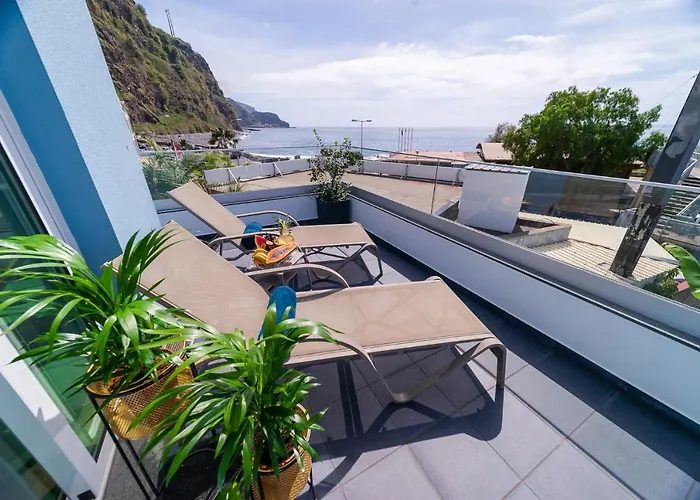 Blue House * Ponta do Sol (Madeira)